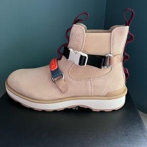 SOREL Hi-Line EQ Chelsea Boot